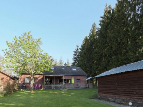 Отель Wooden interior nice garden and very quiet situation at the edge of the forest  Решт